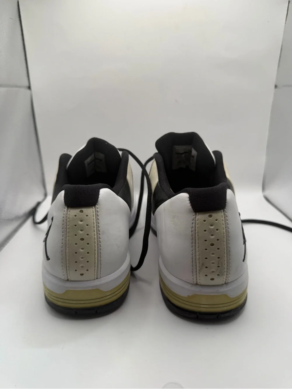 Air Jordan Team Elite II Low White Black Basketball Shoes Men’s Size 9.5